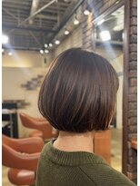 ヘアメイク フレンシア(hair make flencia)&nbsp;軽やかで丸みのあるショートボブ【306スタイル】
