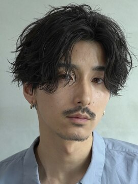 フィフス(fifth) 原宿緩めツイストスパイラルパーマ微分けセンターパート刈り上げ