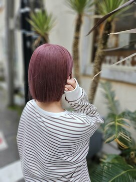 サーティーン(THIRTEEN) 紫感じる濃いめピンクで色落ちも可愛く楽しめる♪《20代30代》
