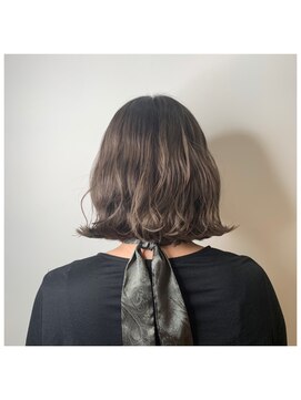 e.m.a プレミアムビューティーサロン 栄駅店(e.m.a PREMIUM BEAUTY SALON) ゆるふわ外ハネボブ