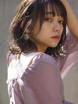 アトリエ フェム(atelier.fem)&nbsp;atelier.fem　透け感ウェーブが可愛いミディ