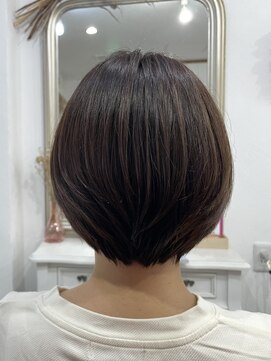 リロ(Lilo) 丸みボブ