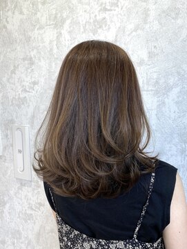 デミヘアー(Demi hair) チョコレートベージュ×レイヤーカット