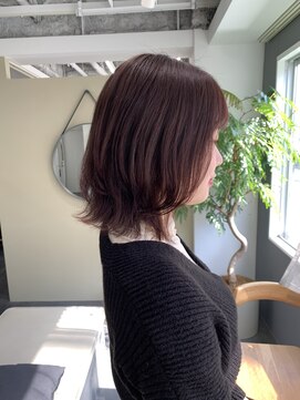 メゾンアトリエ(MaisonAtelier) 切りっぱなしボブ