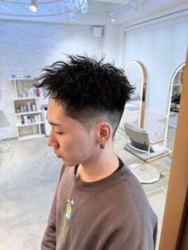 アレアル 広島並木通り店(ALEAR) フェードカット/メンズベリーショート/ツイストパーマ