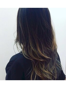 クロエ バイ ラヴィズム 紫竹山店(CLOE by LUVISM) ハイライト