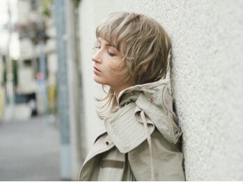 ドゥーア 代官山(Door)の写真/【カット+カラー￥9,900】レイヤーで魅せるくびれヘア★内巻き・外巻きも簡単アレンジ◎