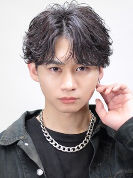 ブラック 渋谷 2nd(BLUCK) フェザーパーマ