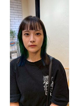 シフト(SHEEFT) 大人可愛いオン眉バングストレートナチュラル暗髪ロブ20代30代