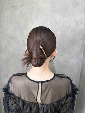 フェリーチェ(Felice) シニヨン　タイトシニヨン　カチモリ