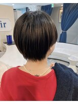 エアー 青山(AIR) 前髪あり耳掛け丸みくびれショートボブ20代30代40代50代