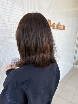 ヒーズドゥ(Hi s.deux) 大人外ハネ