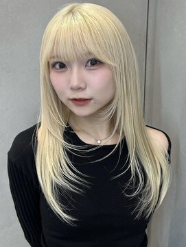 オニキス(ONYX) h32 抜きっぱなしブロンド表参道レイヤーカット
