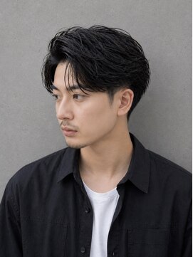 クオルヴィラ 立川北口(QOL villa) 刈り上げセンターパートニュアンスパーマ