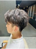 くせ毛活かしアップバングショート