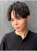ニュアンスパーマ センターパート ツーブロック 刈り上げ