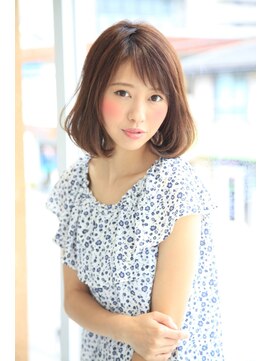 メレット(Meret) 〈Meret〉前下がりカールボブ