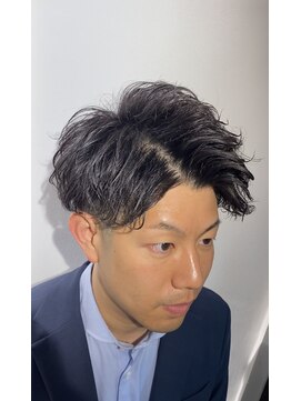 ドルクス 日本橋(Dorcus) 東京日本橋理容室ビジネスマン刈り上げヘアスタイル