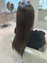 アンド ラ ブランシュ(&.La Blanche)&nbsp;ミディアムヘア/斜めバング/グレージュカラー/シルキーベージュ