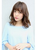 ラフさで決めるセミミディアムスタイル