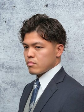 ロバーツヘアー 日野店 ビジネスツーブロック七三アップバング