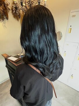 ローレン(LOREM) ブルーブラック/ブルージュ/ネイビー/暗髪/透明感/秋カラー/艶髪