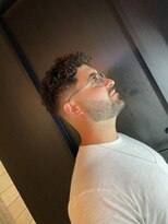 フランクスバーバー アンド ビアークラブ(FRANK'S BARBER and BEER CLUB)&nbsp;フェードカット