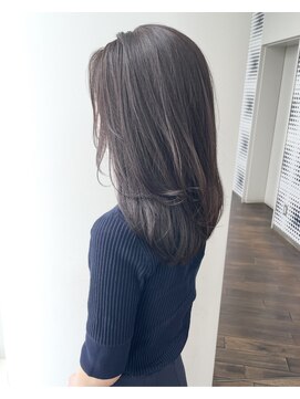 ザック ヴィ(ZACC  vie) オリーブグレージュ/レイヤースタイル/ブリーチ無し透明感カラー