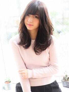 ヴィヴィ(VIVIE) 暗めカラーラベンダーアッシュグレージュ下ろし流し前髪ゆるふわ