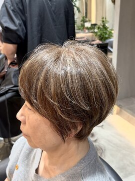 ★50代～大人気のメッシュハイライト！ミルクティーベージュ