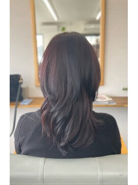 フラワー(flower) ミディアムレイヤースタイル