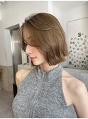顔周りレイヤーで大人っぽいキレイめボブ◎