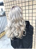 ケアブリーチでダメージを防ぐホワイトアッシュ