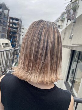 ジーナ(XENA) バレイヤージュハイライト【XENA Daisuke】