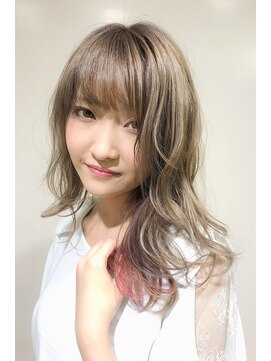 アズール 草加(azule) イヤリングカラー　ピンクカラー