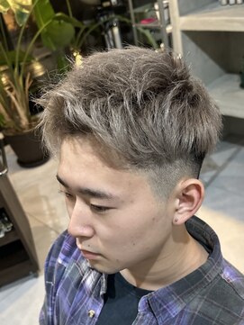 ダンク(DANK) アップバングフェード