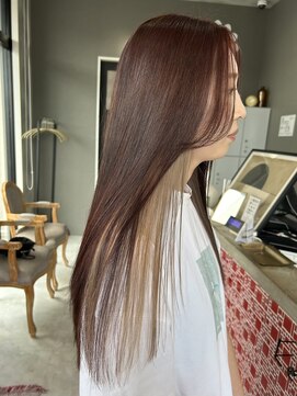 レド(LeDo) インナーカラー×ワインレッド×ミルクティー【四日市】