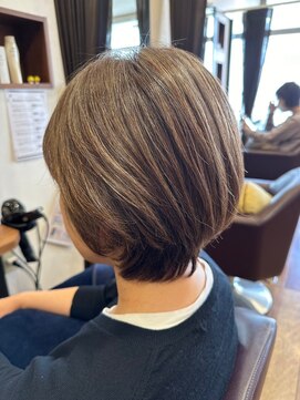 美容室ヒラトヤ 仙北店 秋色ことりベージュ*30代40代50代大人可愛いショートボブ