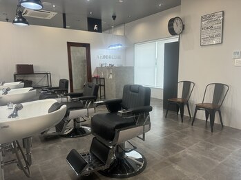 FADE&LINE the BARBER 十和田店【フェードアンドライン】