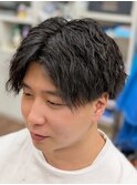 センターパート・ゆるめツイスパ