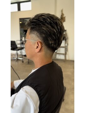 ナンバー(number+) 20代30代40代メンズツーブロック刈り上げホワイトハイライト