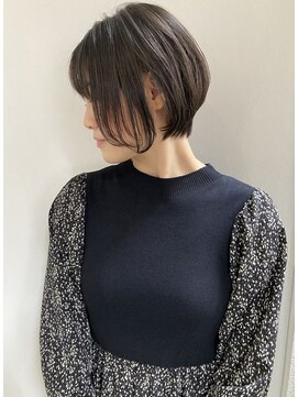 オーソ(AUTHO) ハイライト/ショートボブ/マッシュ/グレージュカラー/大人女性