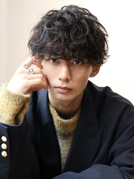 ルーシー 渋谷(LUCEY) ツイストスパイラルパーマ波巻きパーマシャドウパーマメンズ