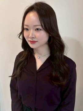 アンニュ(annuy) 顔周りカット 透明感カラー ダークブラウン 20代 髪質改善