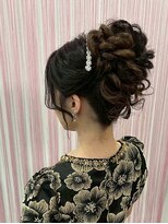 ベルグロー 北新地(BELLEGROW)&nbsp;高めボリュームアップ｜梅田・北新地ヘアセット