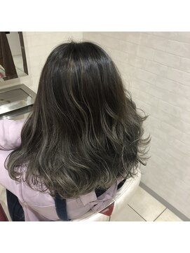 アース 天満橋店(HAIR & MAKE EARTH) 外人風グレージュハイライト