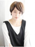 作り込まない2トーンナチュラルショートスタイル