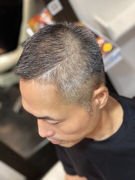 オムヘアーバイグルーマーズ(HOMME HAIR by GROOMER/S) #デザインボウズ#パートライン#hommehair2nd櫻井
