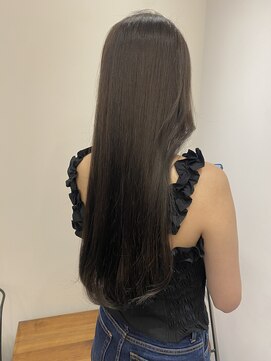 リリアーナ(LILIANA) 池袋　イルミナカラー 髪質改善 ツヤ ストレートヘア アッシュ♪