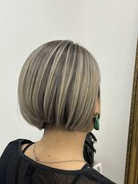 ケイゾウ(KEIZO)&nbsp;大人刈り上げシャドールーツバレイヤージュ